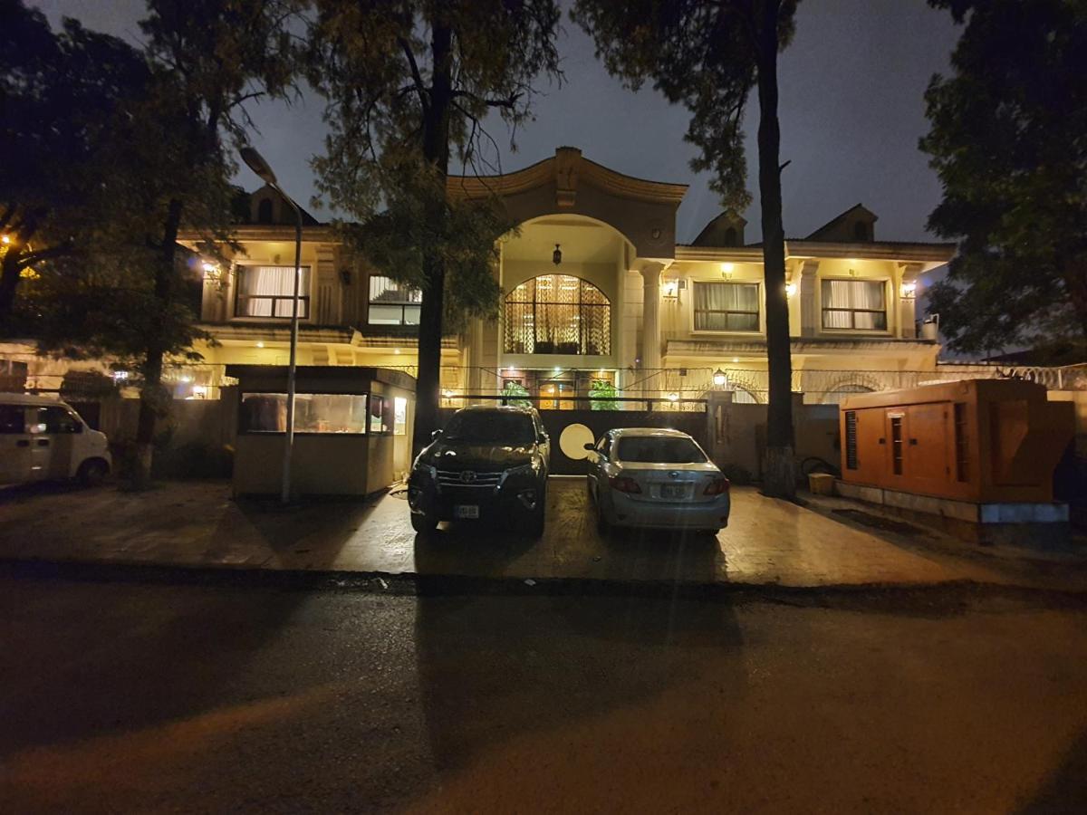 S Chalet Islamabad Exterior photo